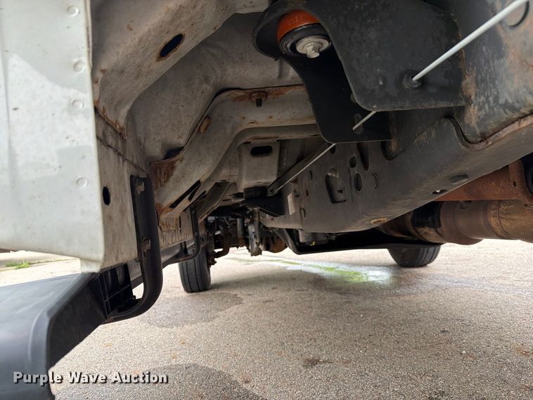 image for item FG3004 2016 Ford F550 crew cab box truck
