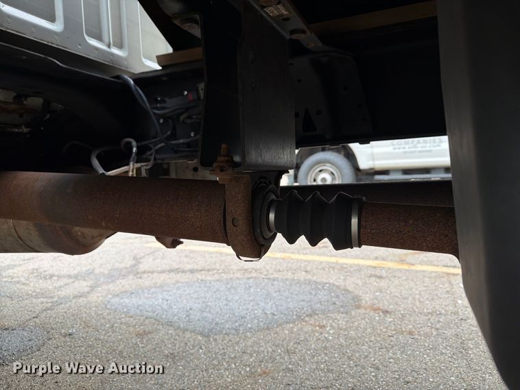 image for item FG3004 2016 Ford F550 crew cab box truck