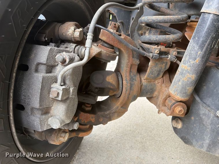 image for item FG3004 2016 Ford F550 crew cab box truck