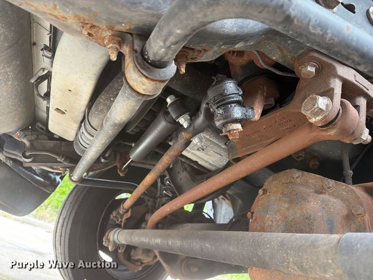 image for item FG3004 2016 Ford F550 crew cab box truck