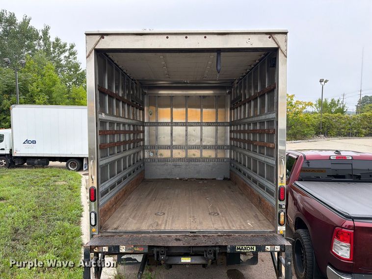 image for item FG3004 2016 Ford F550 crew cab box truck