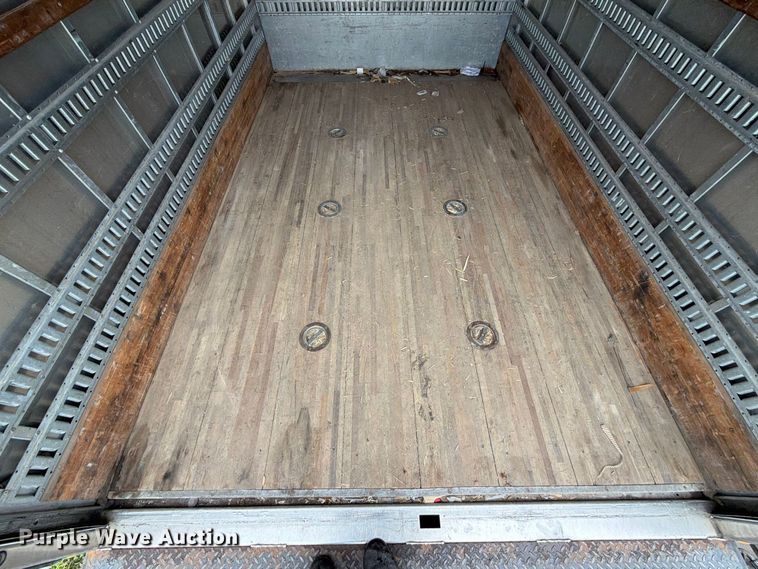 image for item FG3004 2016 Ford F550 crew cab box truck