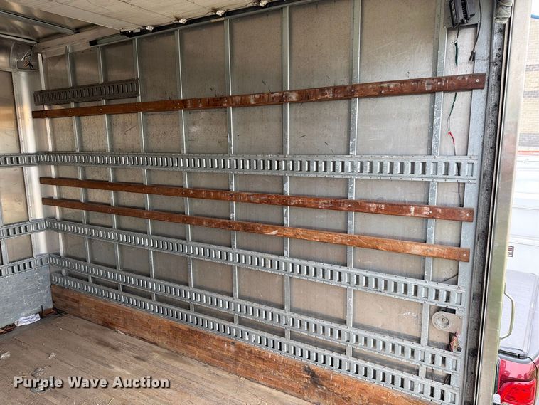 image for item FG3004 2016 Ford F550 crew cab box truck