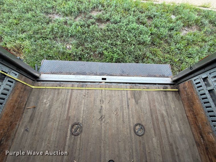 image for item FG3004 2016 Ford F550 crew cab box truck