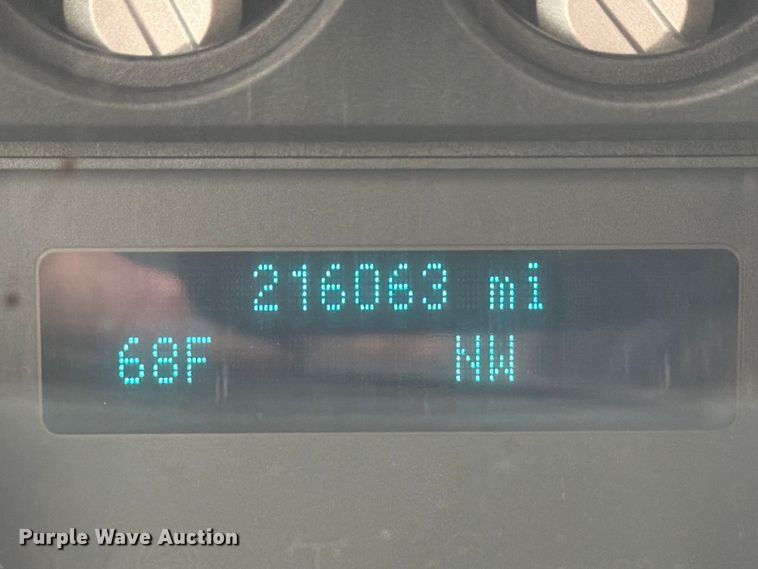 image for item FG3004 2016 Ford F550 crew cab box truck