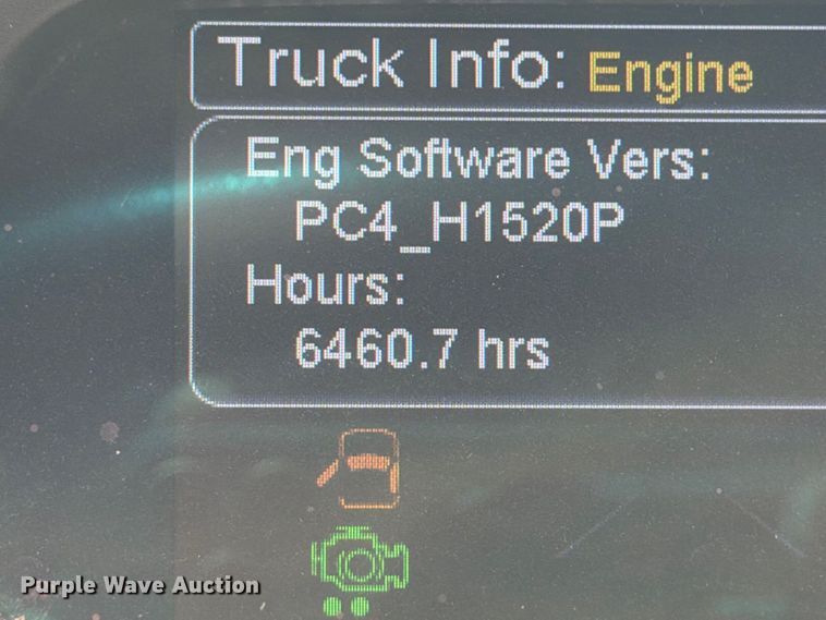 image for item FG3010 2022 Peterbilt 579 semi truck