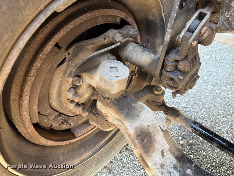 image for item FG3010 2022 Peterbilt 579 semi truck