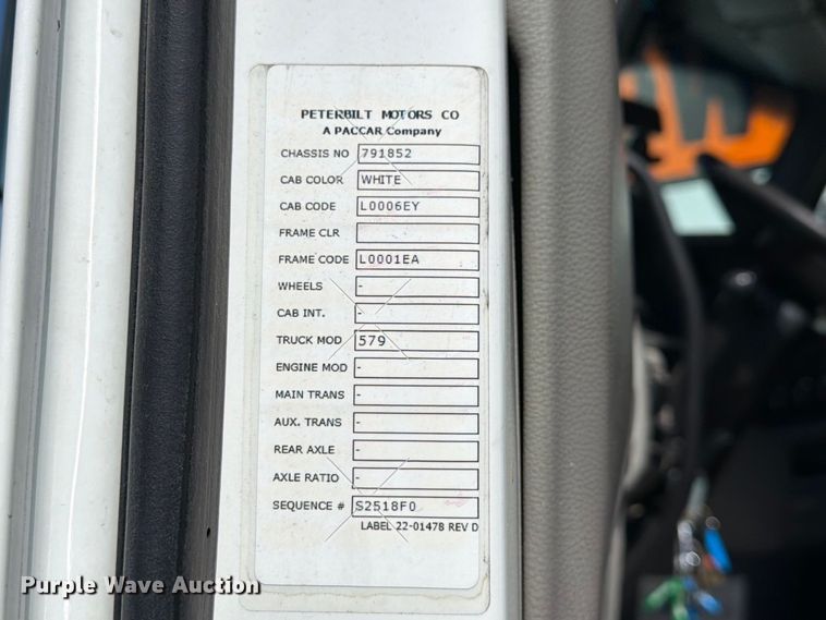 image for item FG3010 2022 Peterbilt 579 semi truck