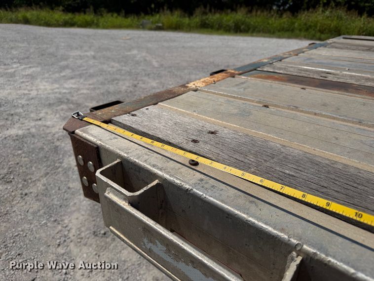 image for item FI0265 2013 Great Dane GPL-0024-00053 flatbed trailer