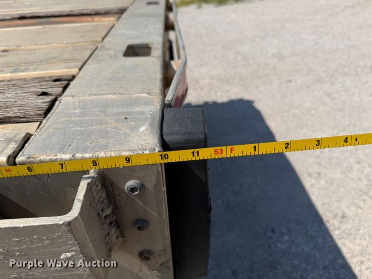 image for item FI0265 2013 Great Dane GPL-0024-00053 flatbed trailer