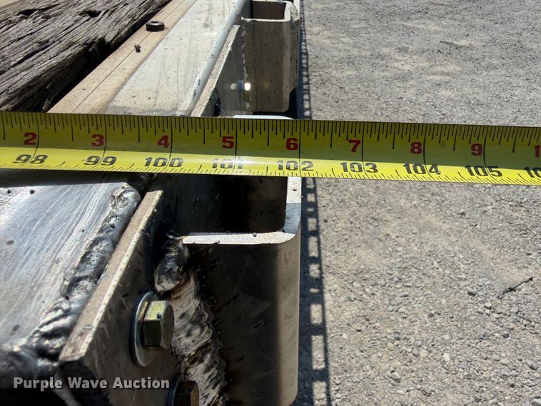 image for item FI0265 2013 Great Dane GPL-0024-00053 flatbed trailer