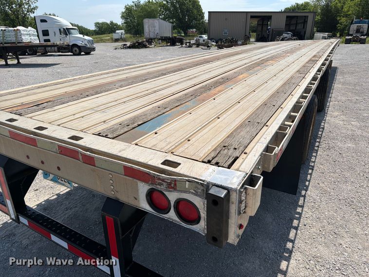 image for item FI0265 2013 Great Dane GPL-0024-00053 flatbed trailer