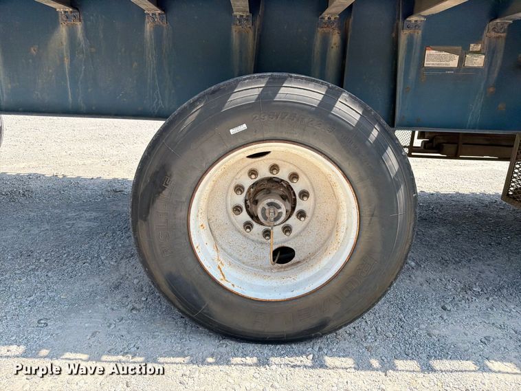 image for item FI0265 2013 Great Dane GPL-0024-00053 flatbed trailer