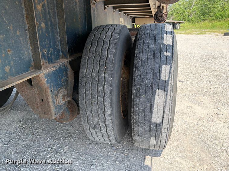 image for item FI0265 2013 Great Dane GPL-0024-00053 flatbed trailer