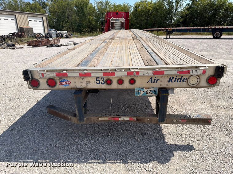 image for item FI0371 2012 Utility FS2CHA flatbed trailer
