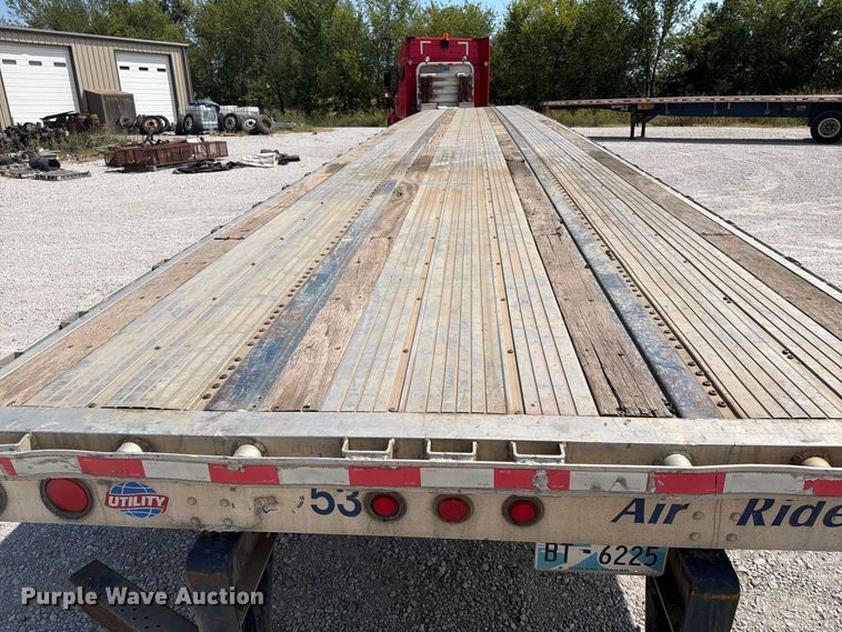 image for item FI0371 2012 Utility FS2CHA flatbed trailer