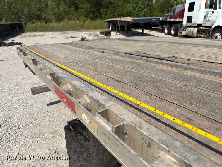 image for item FI0371 2012 Utility FS2CHA flatbed trailer