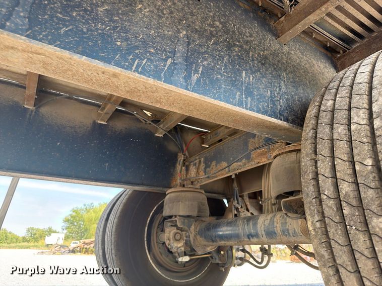 image for item FI0371 2012 Utility FS2CHA flatbed trailer
