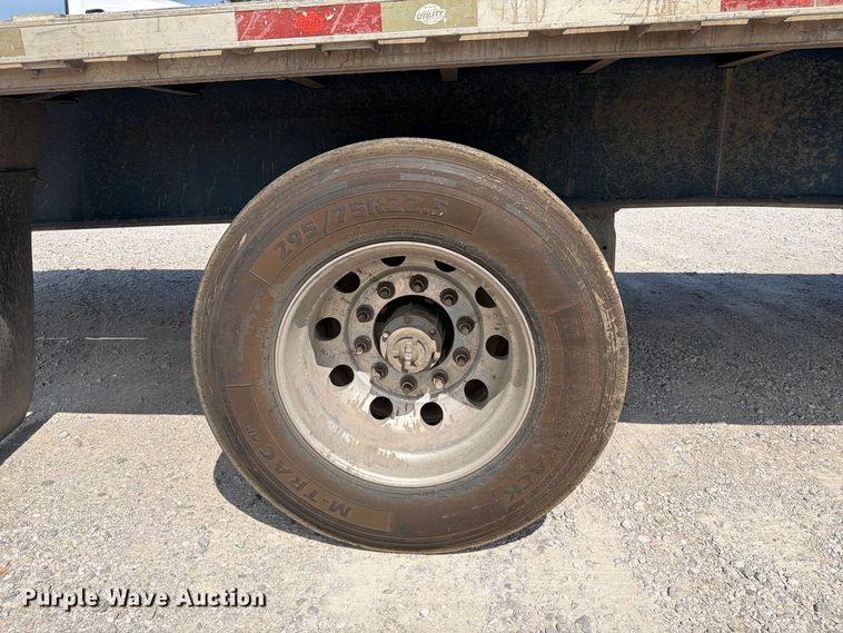 image for item FI0371 2012 Utility FS2CHA flatbed trailer