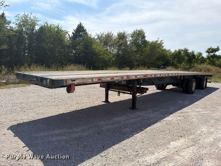 image for item FI0372 2013 Great Dane flatbed trailer