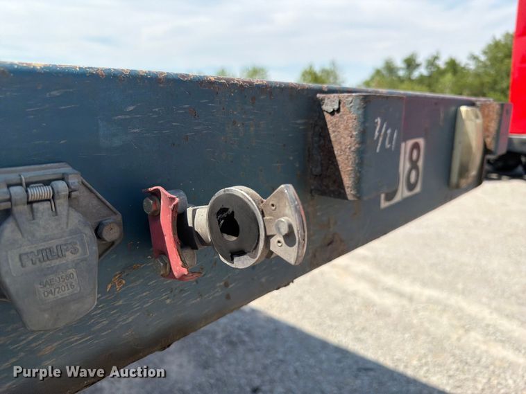 image for item FI0372 2013 Great Dane flatbed trailer