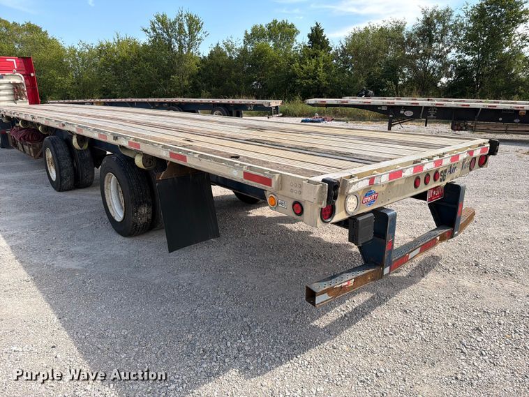 image for item FI0373 2012 Utility FS2CHA flatbed trailer