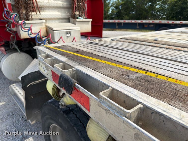image for item FI0373 2012 Utility FS2CHA flatbed trailer