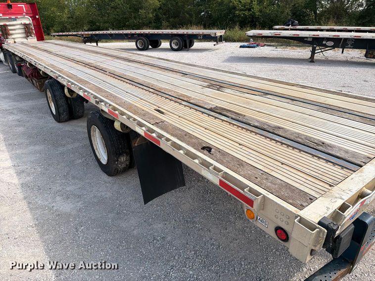 image for item FI0373 2012 Utility FS2CHA flatbed trailer