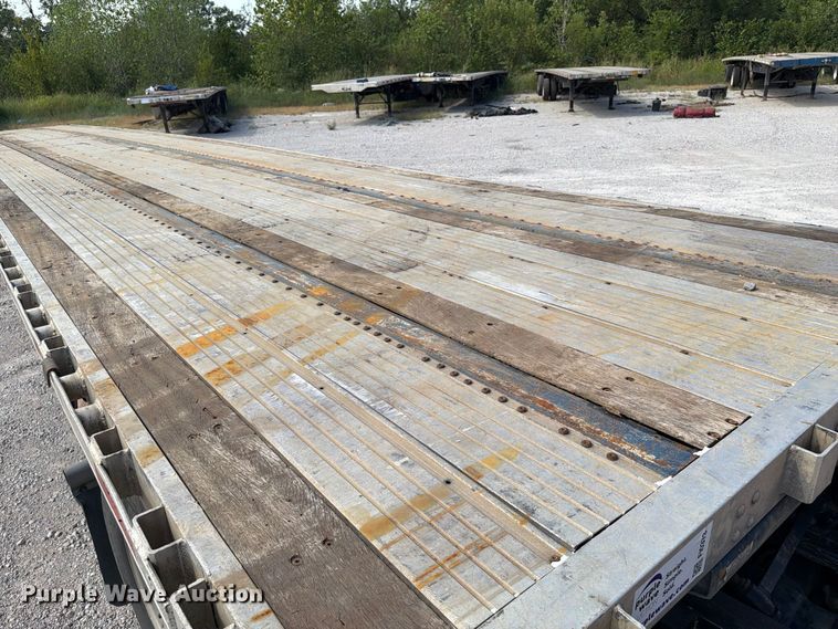 image for item FI0373 2012 Utility FS2CHA flatbed trailer