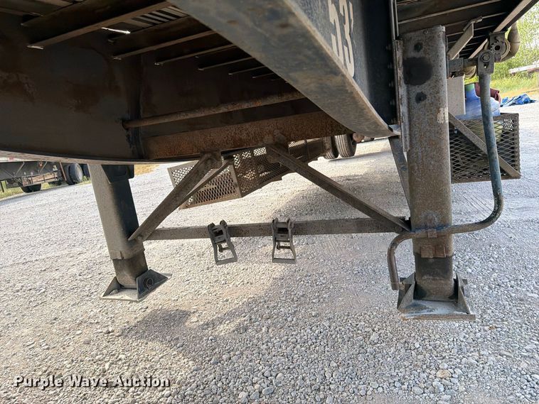 image for item FI0373 2012 Utility FS2CHA flatbed trailer