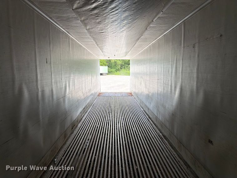 image for item FK3223 2012 Wabash refrigerated van trailer