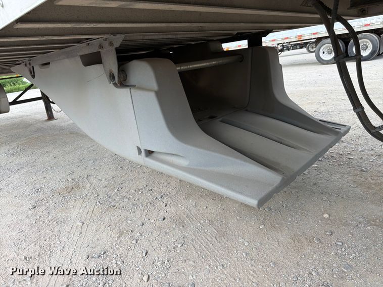 image for item FK3223 2012 Wabash refrigerated van trailer