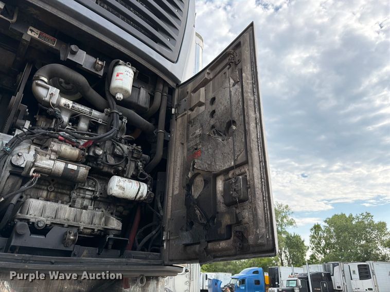 image for item FK3223 2012 Wabash refrigerated van trailer