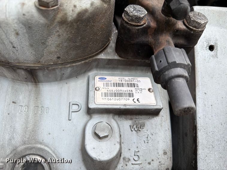 image for item FK3223 2012 Wabash refrigerated van trailer