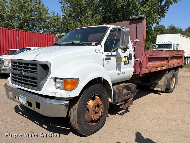 image for item FK3378 2000 Ford F650 dump truck