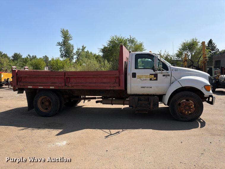 image for item FK3378 2000 Ford F650 dump truck