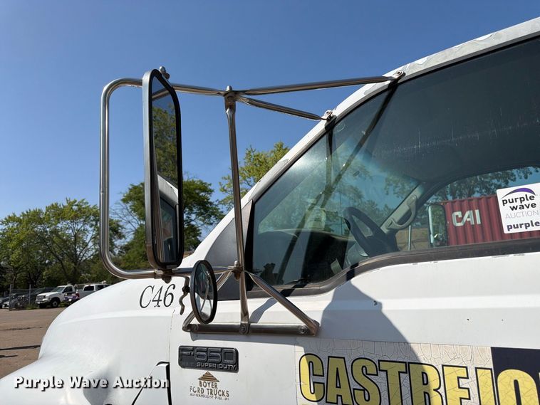 image for item FK3378 2000 Ford F650 dump truck