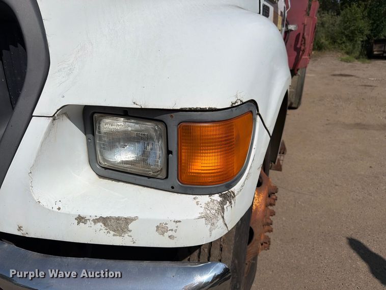 image for item FK3378 2000 Ford F650 dump truck