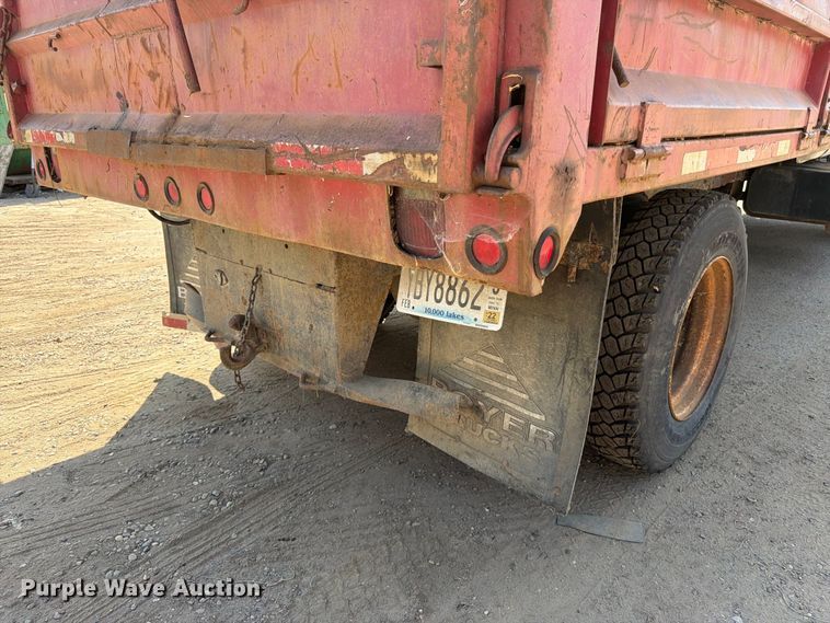 image for item FK3378 2000 Ford F650 dump truck