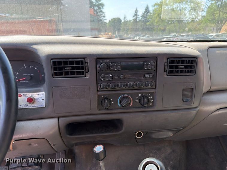 image for item FK3378 2000 Ford F650 dump truck