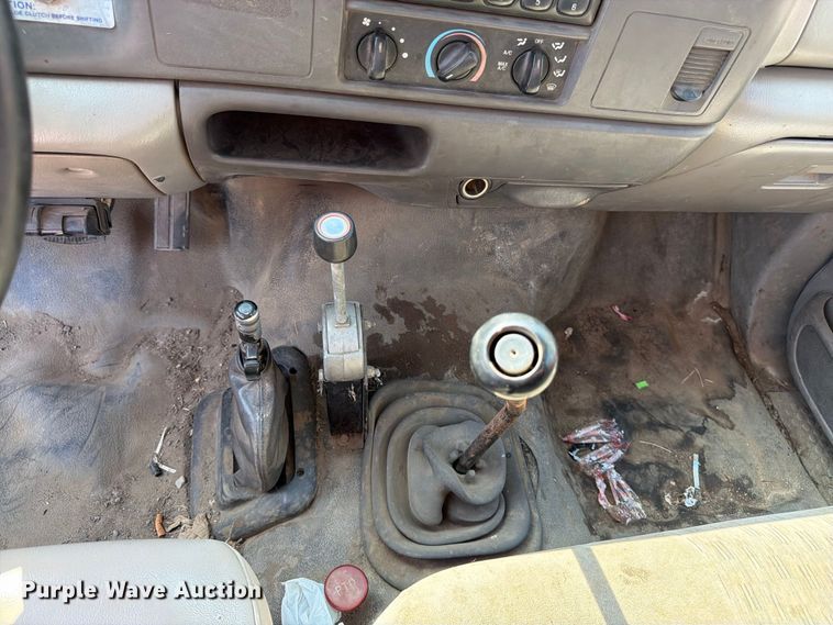 image for item FK3378 2000 Ford F650 dump truck