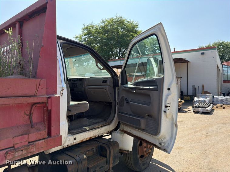 image for item FK3378 2000 Ford F650 dump truck