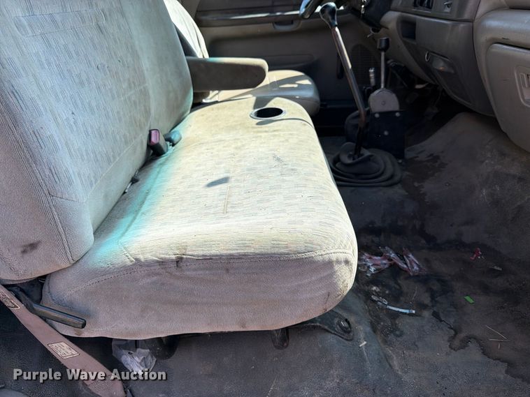 image for item FK3378 2000 Ford F650 dump truck