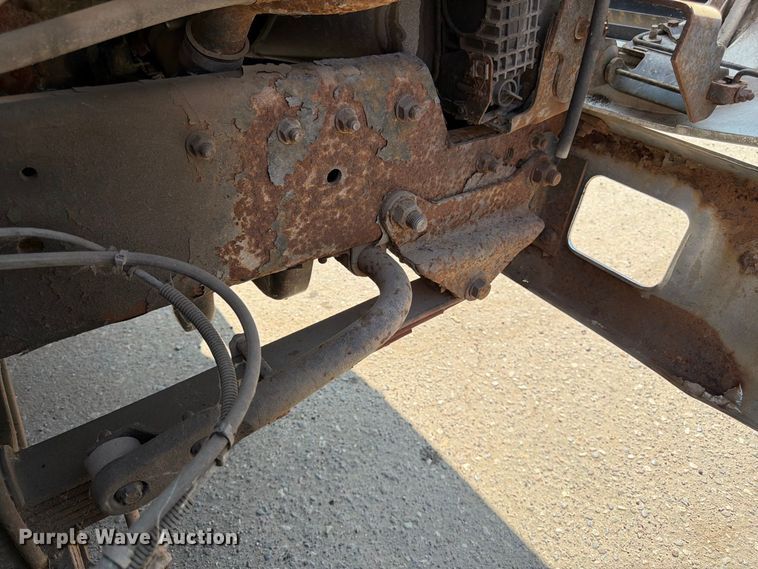 image for item FK3378 2000 Ford F650 dump truck
