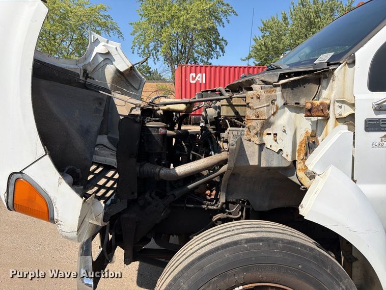 image for item FK3378 2000 Ford F650 dump truck