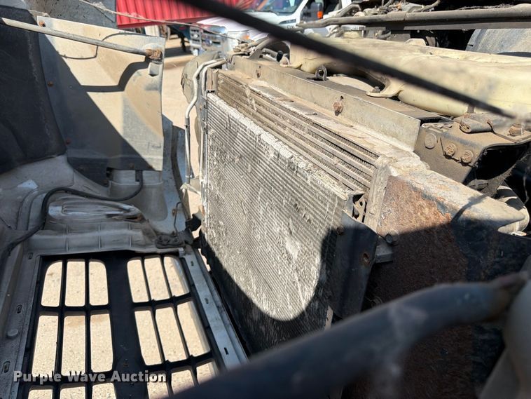image for item FK3378 2000 Ford F650 dump truck