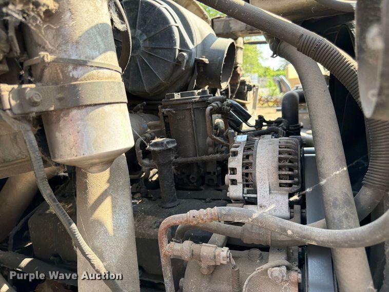 image for item FK3378 2000 Ford F650 dump truck