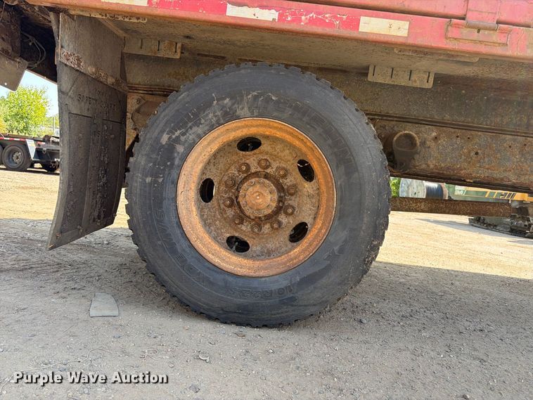 image for item FK3378 2000 Ford F650 dump truck