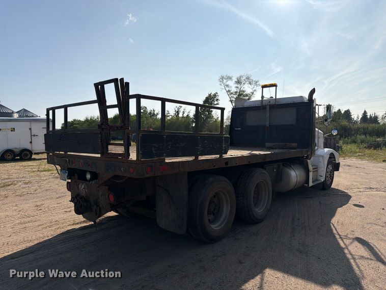 image for item FK3379 1996 Peterbilt 377 flatbed truck