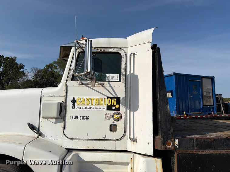 image for item FK3379 1996 Peterbilt 377 flatbed truck